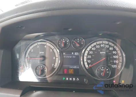 2010 Dodge Ram 1500 Slt/Sport/Trx z USA, uszkodzony, nr VIN 1D7RB1GT3AS226617